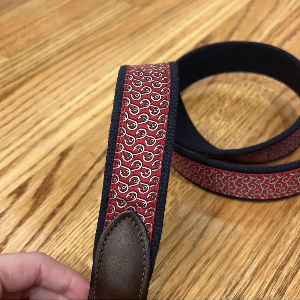 Vineyard Vines Fish Hook Belt Size 34 Preppy Fishing Men’s Ribbon Belt Leather
